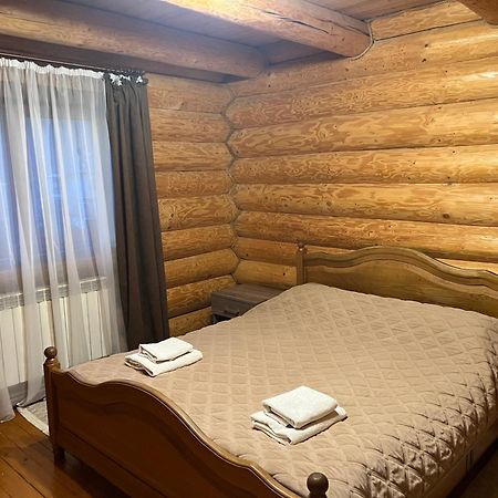 Smerekovyi Dvir Поляна Екстериор снимка