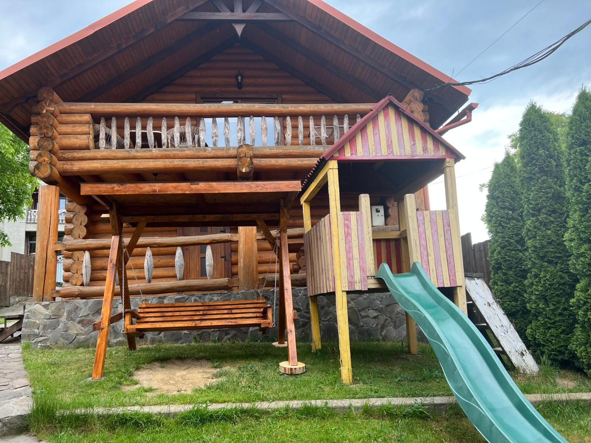 Smerekovyi Dvir Поляна Екстериор снимка