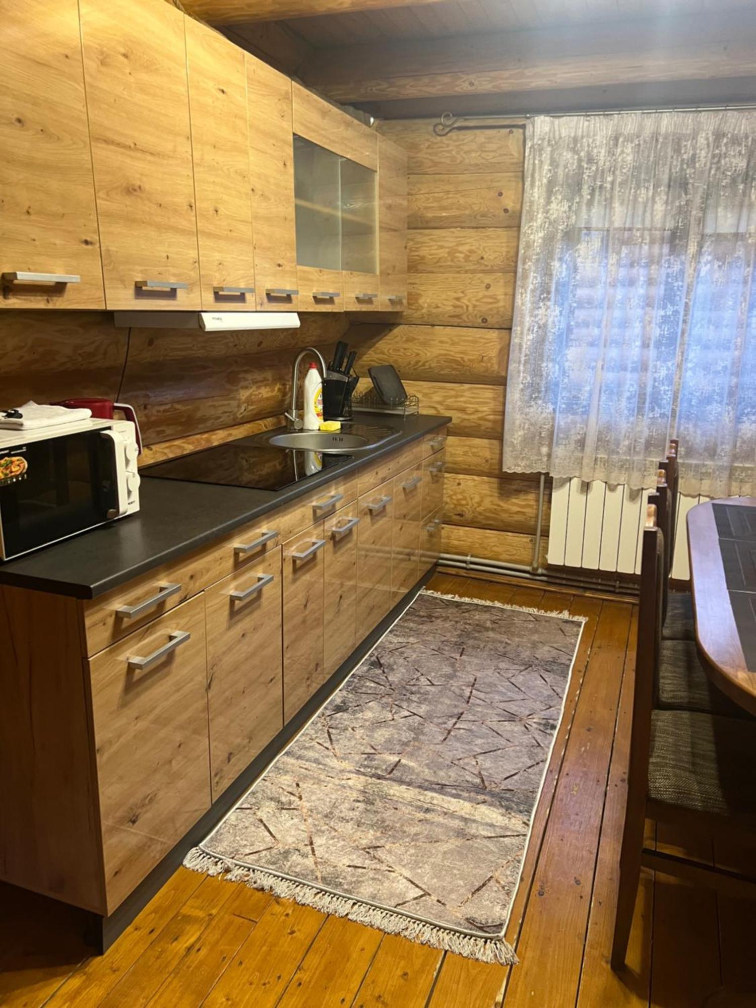 Smerekovyi Dvir Поляна Екстериор снимка